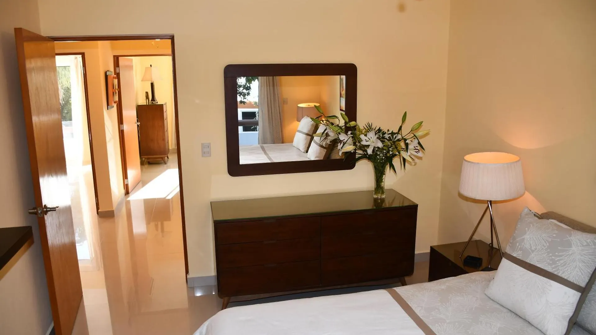 Casa Sol 3 & 4 Bedroom Villa With Swimming Pool Close To The Beach 普拉亚卡门