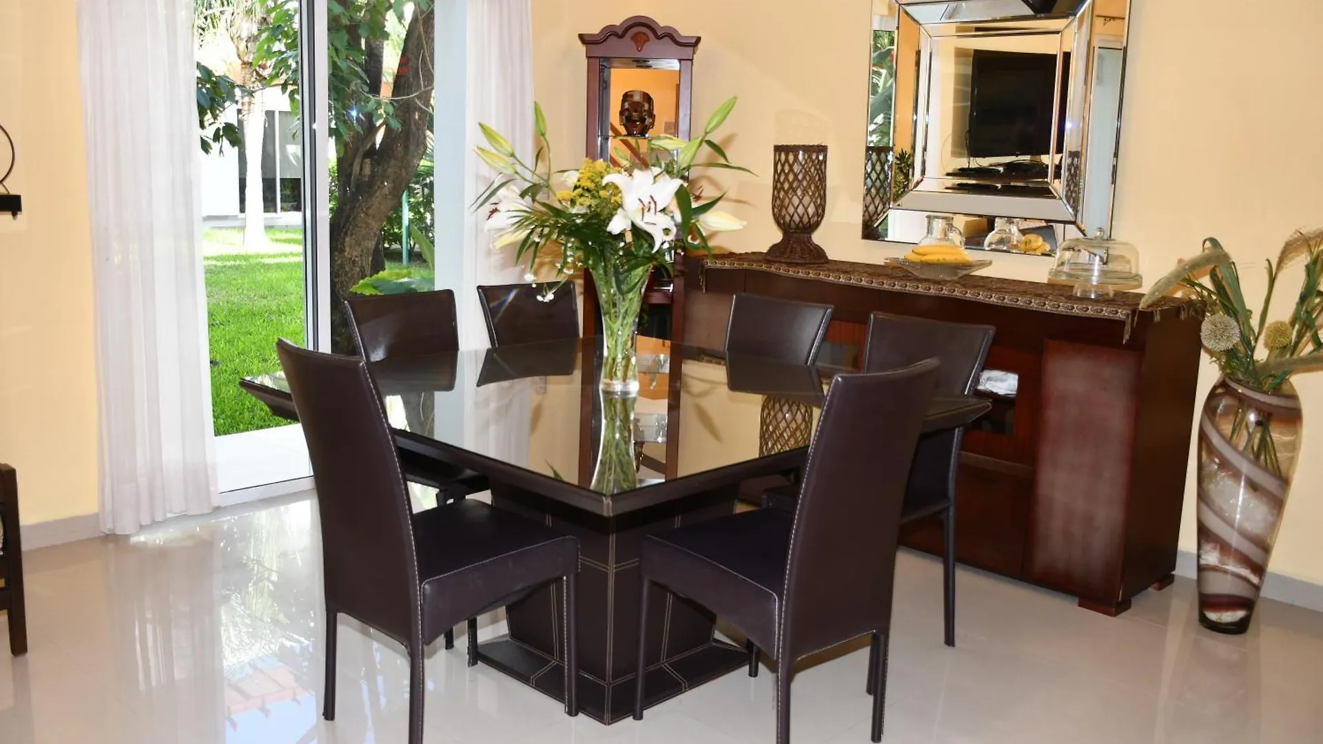 Casa Sol 3 & 4 Bedroom Villa With Swimming Pool Close To The Beach 普拉亚卡门
