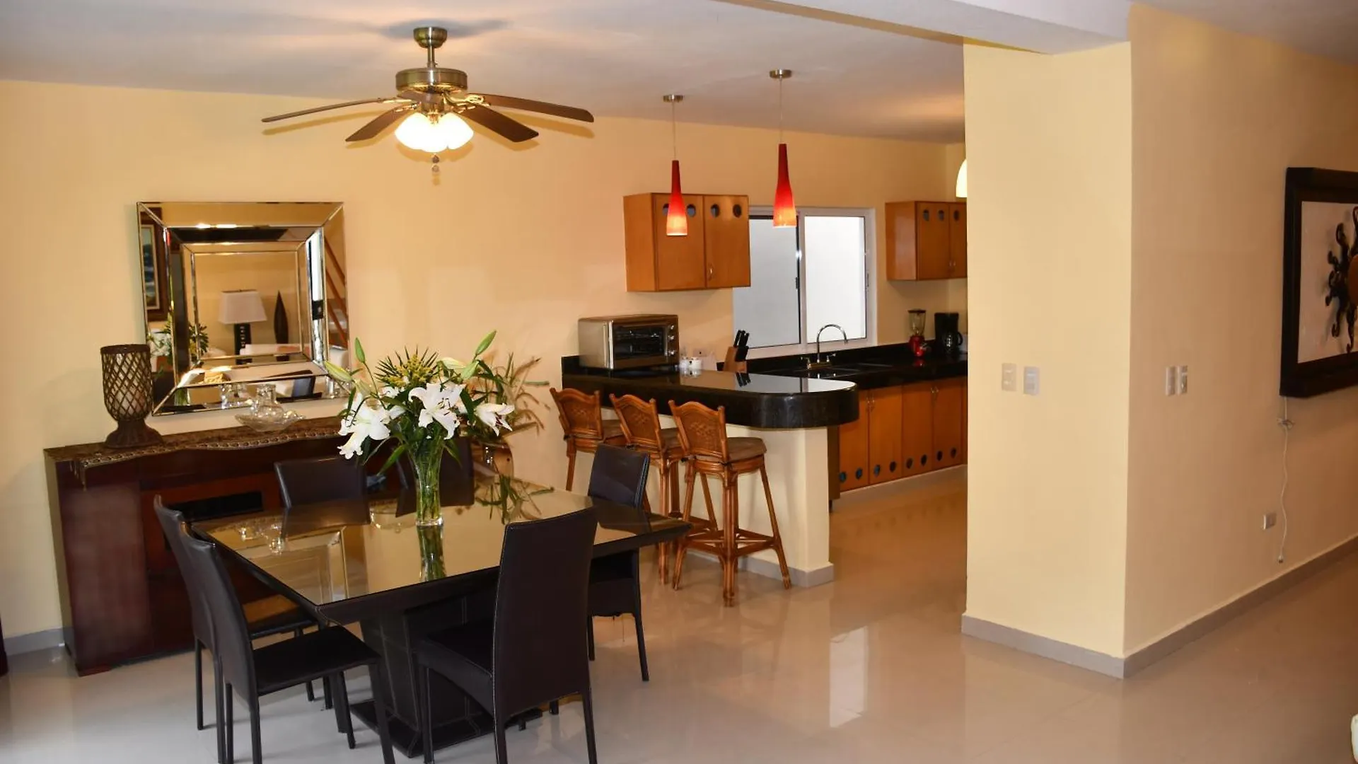 Casa Sol 3 & 4 Bedroom Villa With Swimming Pool Close To The Beach 普拉亚卡门 墨西哥