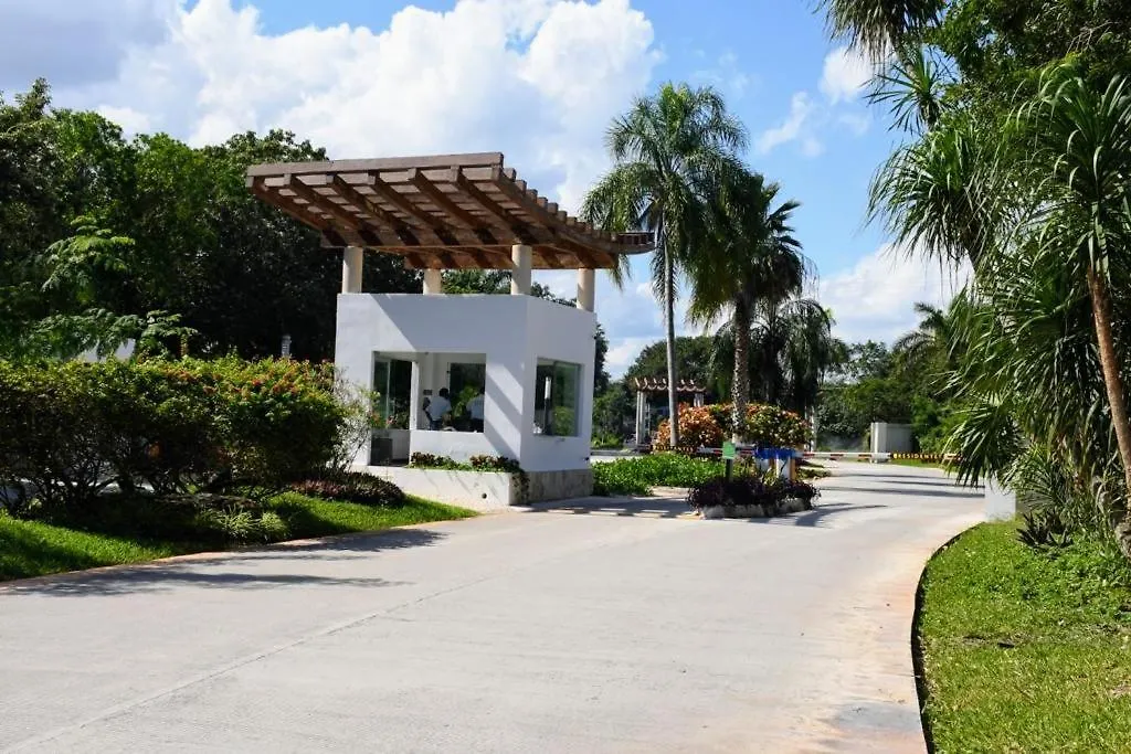 Casa Sol 3 & 4 Bedroom Villa With Swimming Pool Close To The Beach 普拉亚卡门